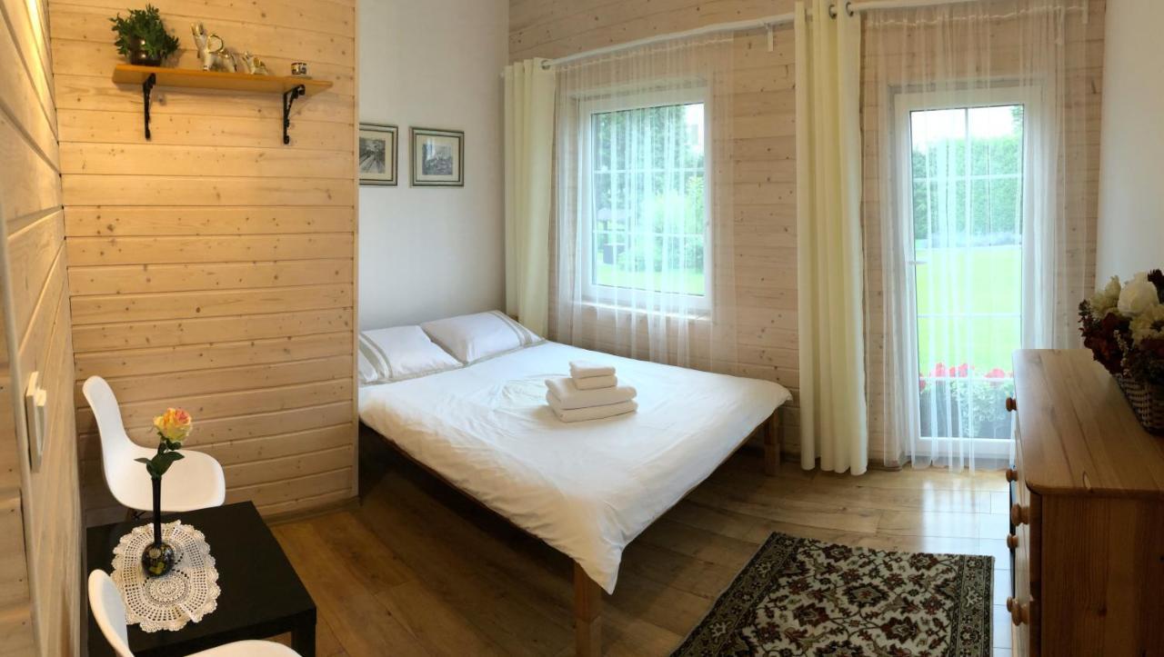 Urokliwy Apartament Устшики-Дольне Экстерьер фото